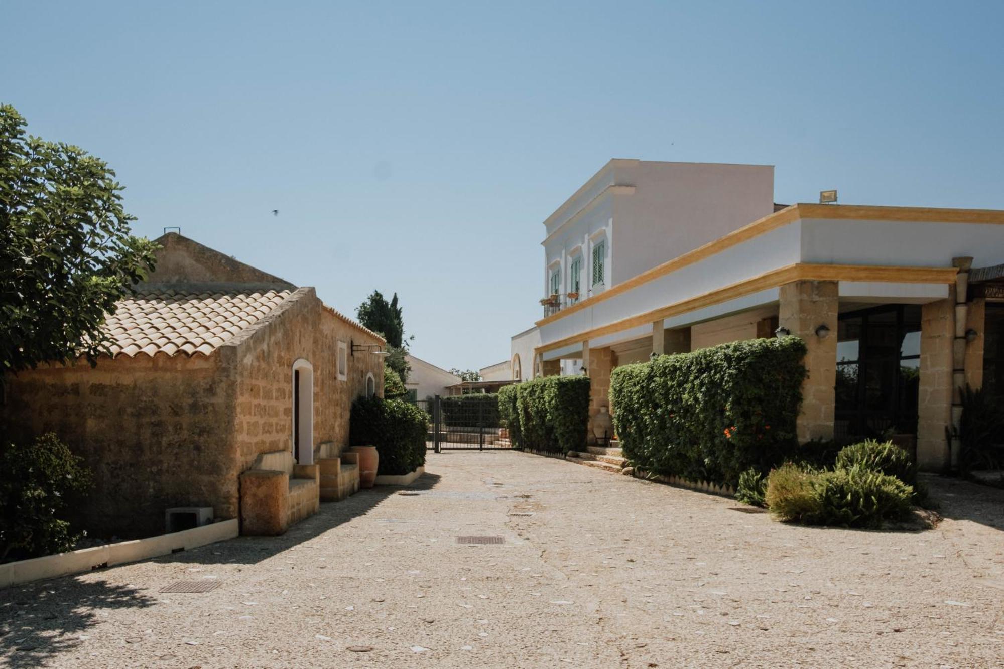 Villa Podere Fossarunza Di Carlo Manzo à Marsala Extérieur photo